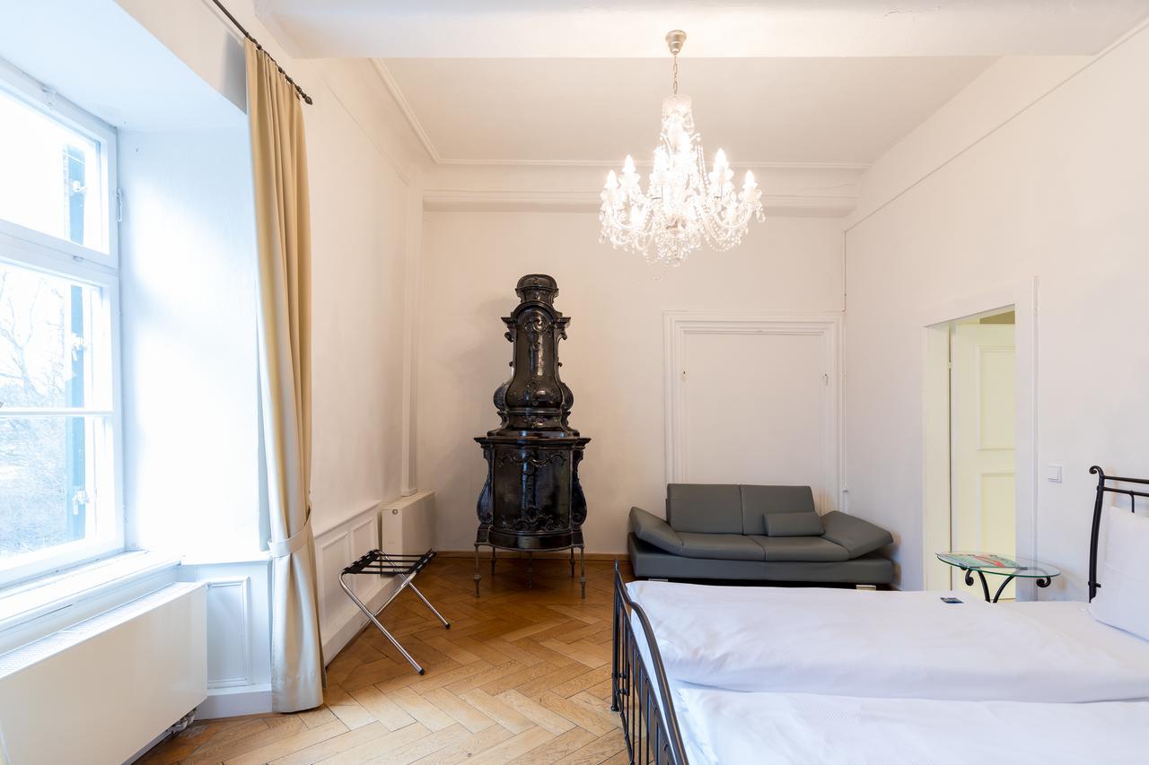 Schlossparkhotel Mariakirchen Arnstorf Esterno foto