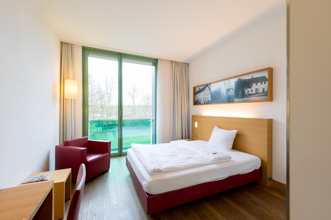 Schlossparkhotel Mariakirchen Arnstorf Esterno foto